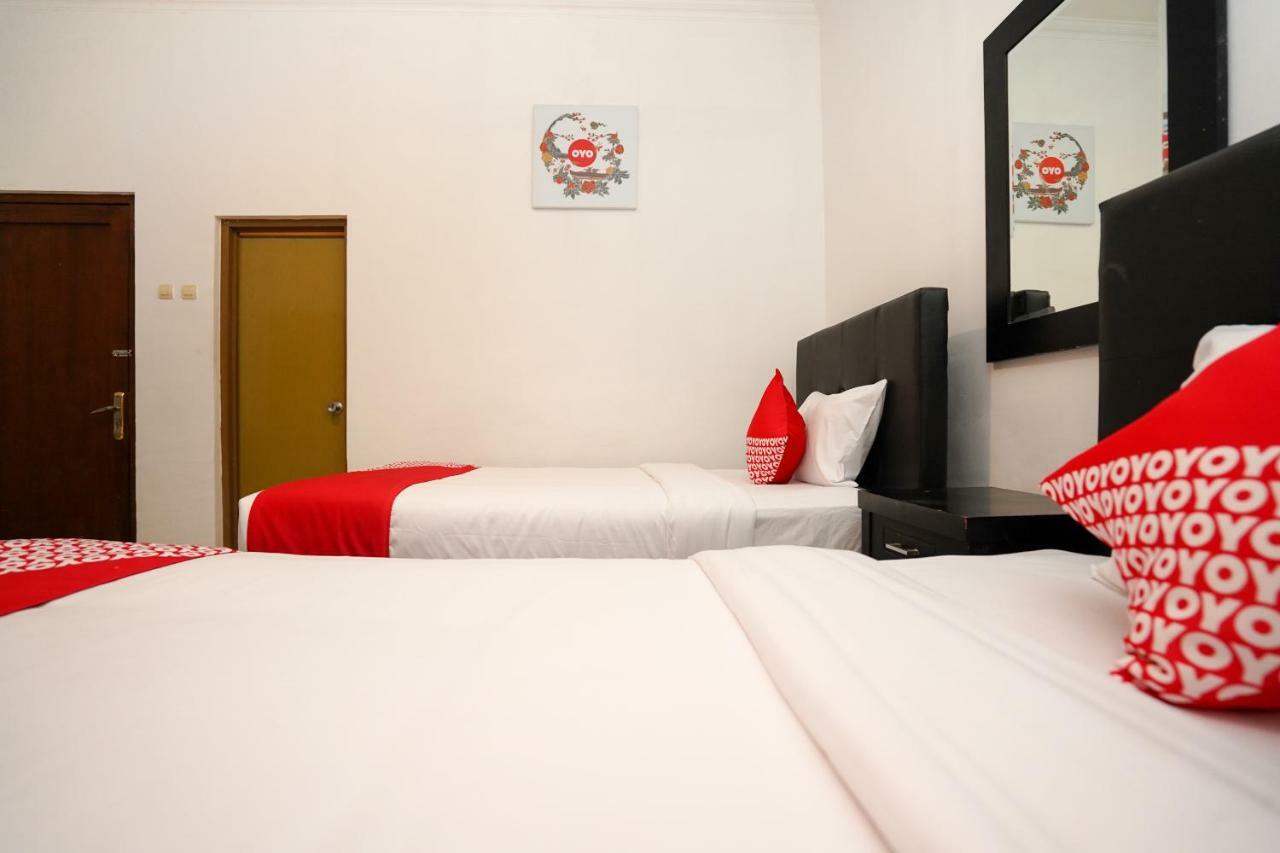 Oyo 969 Penginapan Darma I Surabaya Ngoại thất bức ảnh