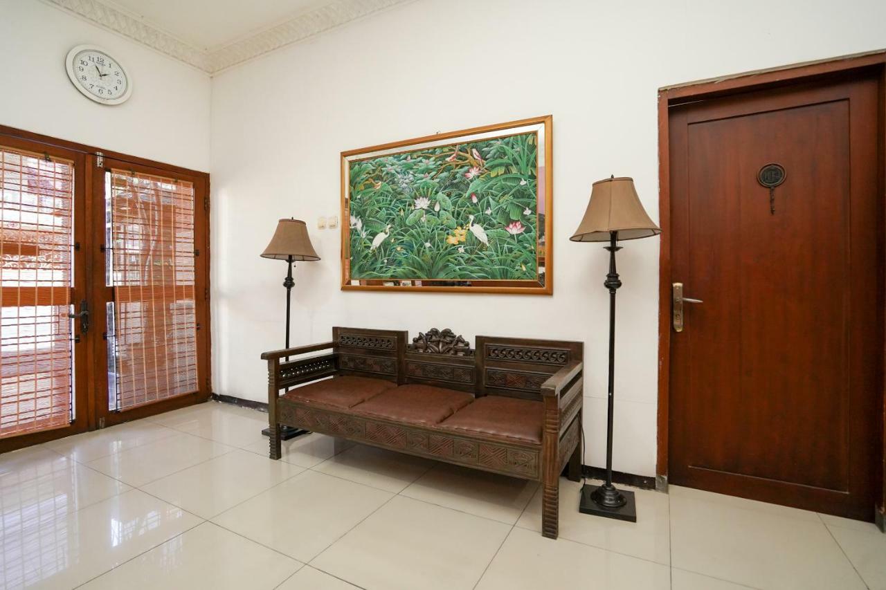 Oyo 969 Penginapan Darma I Surabaya Ngoại thất bức ảnh